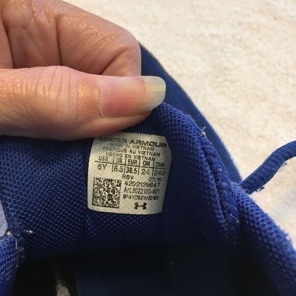 Under Armour sneakers blue red white size 6Y good condition - Picture 9 of 11